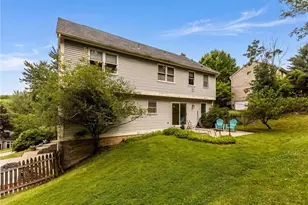 2414 Wedgewood Dr, Pittsburgh, PA 15090 - Photo 37