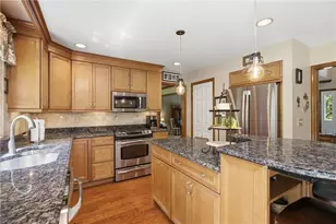 2414 Wedgewood Dr, Pittsburgh, PA 15090 - Photo 19