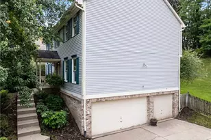 2414 Wedgewood Dr, Pittsburgh, PA 15090 - Photo 5