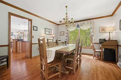 2414 Wedgewood Dr, Pittsburgh, PA 15090 - Photo 11