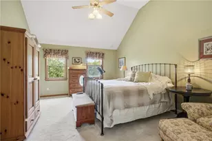 2414 Wedgewood Dr, Pittsburgh, PA 15090 - Photo 29