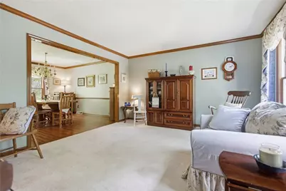 2414 Wedgewood Dr, Pittsburgh, PA 15090 - Photo 9