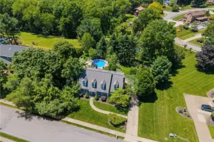 10207 Country Manor Ln, Pittsburgh, PA 15090 - Photo 3