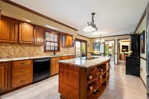 10207 Country Manor Ln, Pittsburgh, PA 15090 - Photo 15