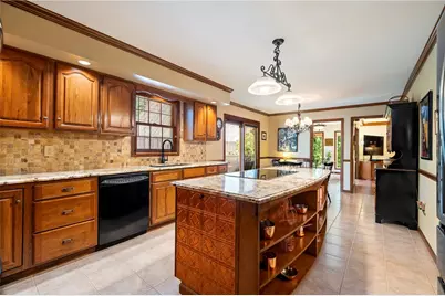 10207 Country Manor Ln, Pittsburgh, PA 15090 - Photo 13