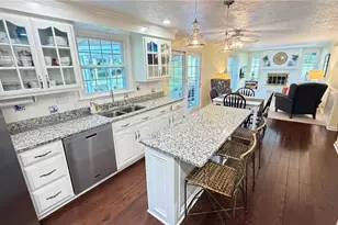 694 Fruitwood Dr, Bethel Park, PA 15102 - Photo 9