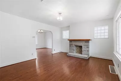 240 Ridgewood Ave, Pittsburgh, PA 15229 - Photo 9