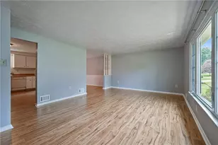 110 N Jamestown Rd, Moon/Crescent Twp, PA 15108 - Photo 7