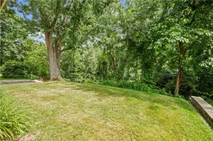 110 N Jamestown Rd, Moon/Crescent Twp, PA 15108 - Photo 27