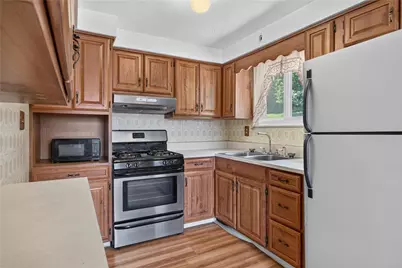 4684 Bowes Ave, West Mifflin, PA 15122 - Photo 13