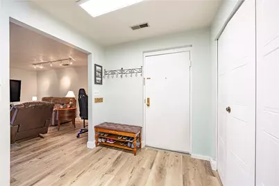 7509 Penn Bridge Ct, Pittsburgh, PA 15221 - Photo 3