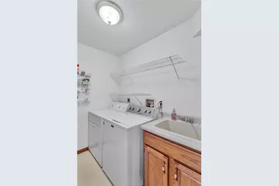 4027 Holiday Park Drive, Murrysville, PA 15668 - Photo 15
