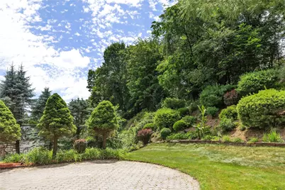 4027 Holiday Park Drive, Murrysville, PA 15668 - Photo 33