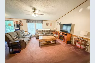 202 Carnation Lane, Brady Township, PA 16057 - Photo 5