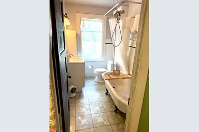 115 E Woodford Avenue, Pittsburgh, PA 15210 - Photo 9