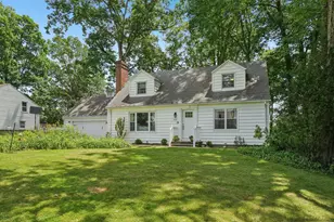320 Frazier Dr, Neshannock Township, PA 16105 - Photo 1