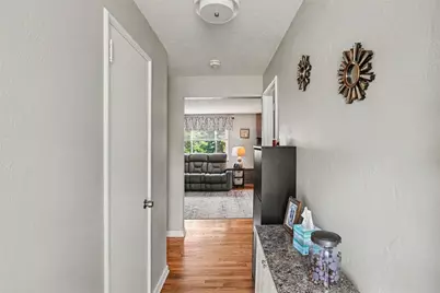 6501 Ventura Dr, South Park, PA 15236 - Photo 5