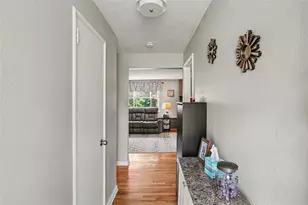 6501 Ventura Dr, South Park, PA 15236 - Photo 5