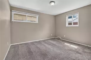 107 Dunbar Dr, Wilkins Township, PA 15235 - Photo 23