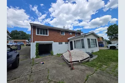107 Dunbar Dr, Wilkins Township, PA 15235 - Photo 9