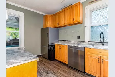 326 Glenwood Dr, Ambridge, PA 15003 - Photo 11