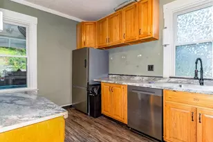 326 Glenwood Dr, Ambridge, PA 15003 - Photo 11