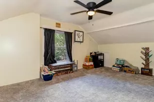 326 Glenwood Dr, Ambridge, PA 15003 - Photo 17