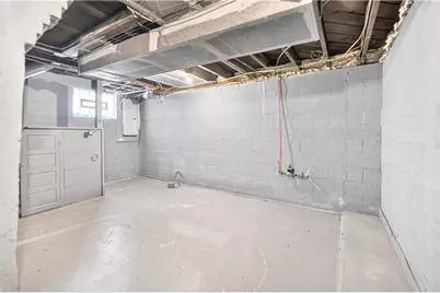 2007 Delaware Ave, New Castle, PA 16105 - Photo 37