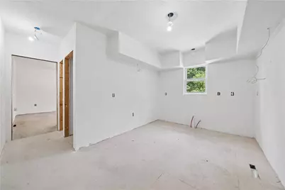 1351-1353 Mt Pleasant Rd, Hempfield Township, PA 15601 - Photo 27