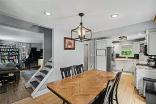 3524 Middleboro Rd, Pittsburgh, PA 15234 - Photo 9
