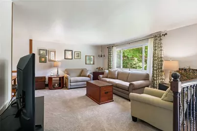 118 Merwood Dr, Ross Twp, PA 15214 - Photo 3
