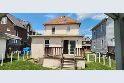 386 Pittsburgh Circle, Ellwood City, PA 16117 - Photo 3