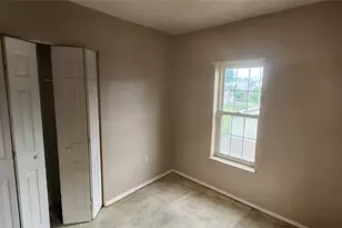 386 Pittsburgh Cir, Ellwood City, PA 16117 - Photo 15