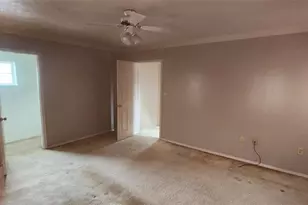 386 Pittsburgh Cir, Ellwood City, PA 16117 - Photo 19