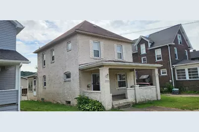 386 Pittsburgh Circle, Ellwood City, PA 16117 - Photo 1