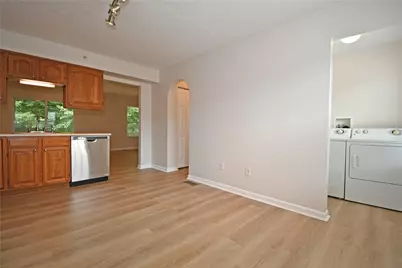2291 Flint Dr, South Strabane, PA 15301 - Photo 9
