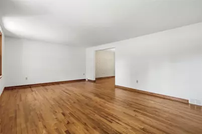 2529 Matterhorn Drive, Pittsburgh, PA 15090 - Photo 7