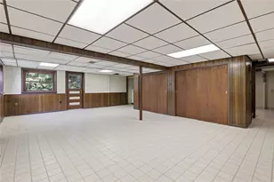 2529 Matterhorn Dr, Pittsburgh, PA 15090 - Photo 21
