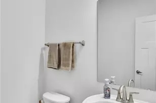 330 William Dr, Pittsburgh, PA 15239 - Photo 7