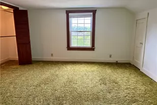 268 Holyoke Rd, Center Township, PA 16001 - Photo 27