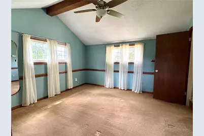 268 Holyoke Road, Center Township, PA 16001 - Photo 17