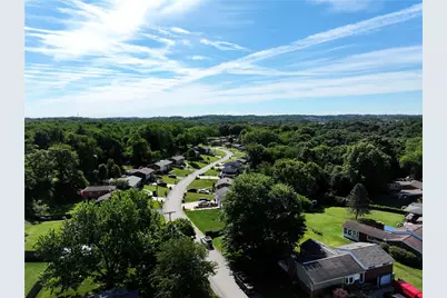 279 Southward Dr, Moon/Crescent Twp, PA 15108 - Photo 5