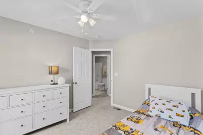 2806 Canterbury Dr, Imperial, PA 15126 - Photo 37
