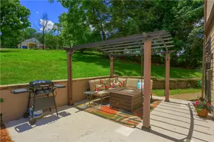 201 Center Ave, Oakdale, PA 15071 - Photo 33