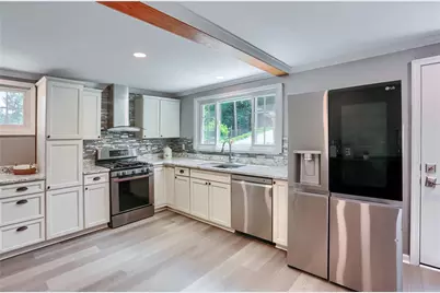 201 Center Avenue, Oakdale, PA 15071 - Photo 1