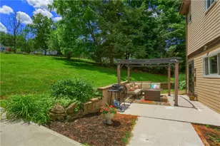201 Center Ave, Oakdale, PA 15071 - Photo 29