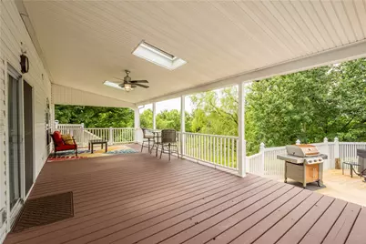 544 Grandshire Dr, Cranberry Township, PA 16066 - Photo 5