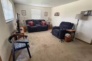 4126-4128 Everlawn St, West Mifflin, PA 15122 - Photo 3