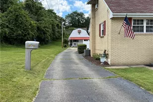 4126-4128 Everlawn St, West Mifflin, PA 15122 - Photo 25