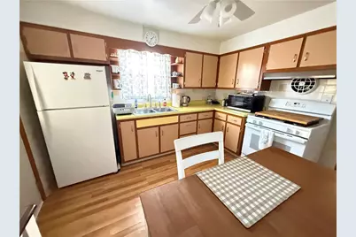 4126-4128 Everlawn St., West Mifflin, PA 15122 - Photo 9
